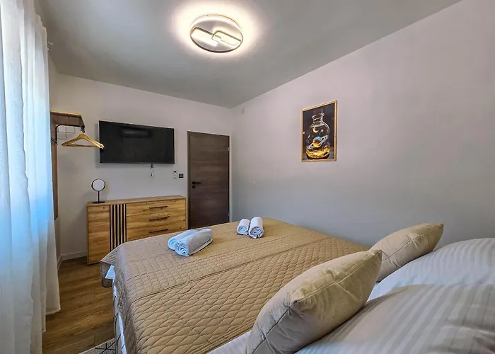 فيلة Valora فير