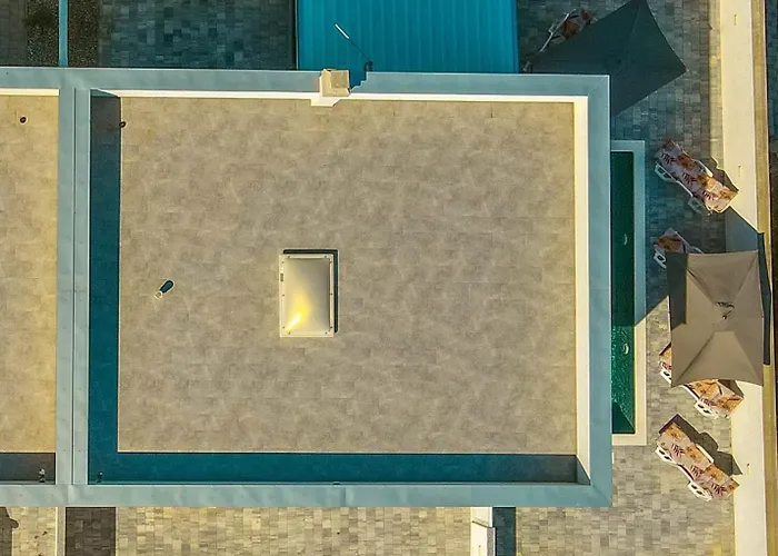 Valora فيلة فير