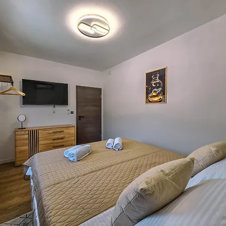 Vila Valora Vir